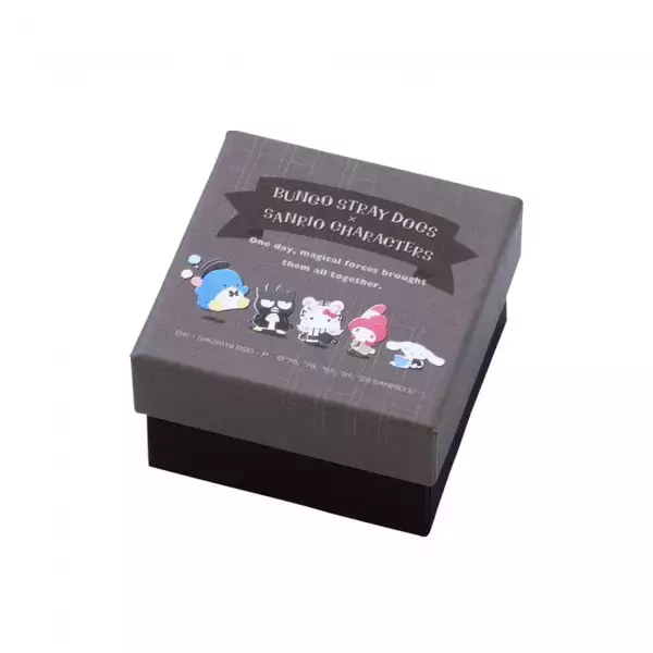 「『文スト』ｘ「サンリオ」コラボジュエリー受注開始！太宰治・中原中也たちのシルバーネックレス＆バッグチャーム」の画像