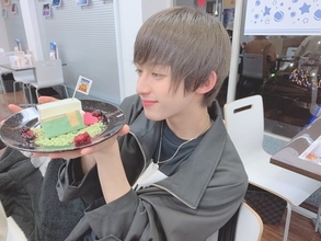 「テニミュ」阿久津仁愛さん（越前リョーマ役）、田口司さん（菊丸英二役）らがコラボカフェに来店！オフショまとめ