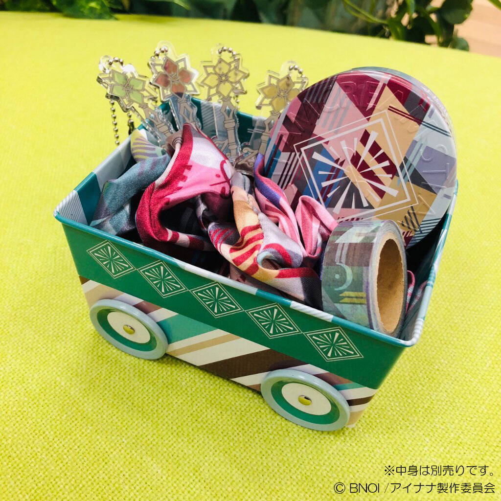 『ナナライ2nd』展覧会グッズが通販に登場！衣装をモチーフとしたアパレルグッズなどがラインナップ