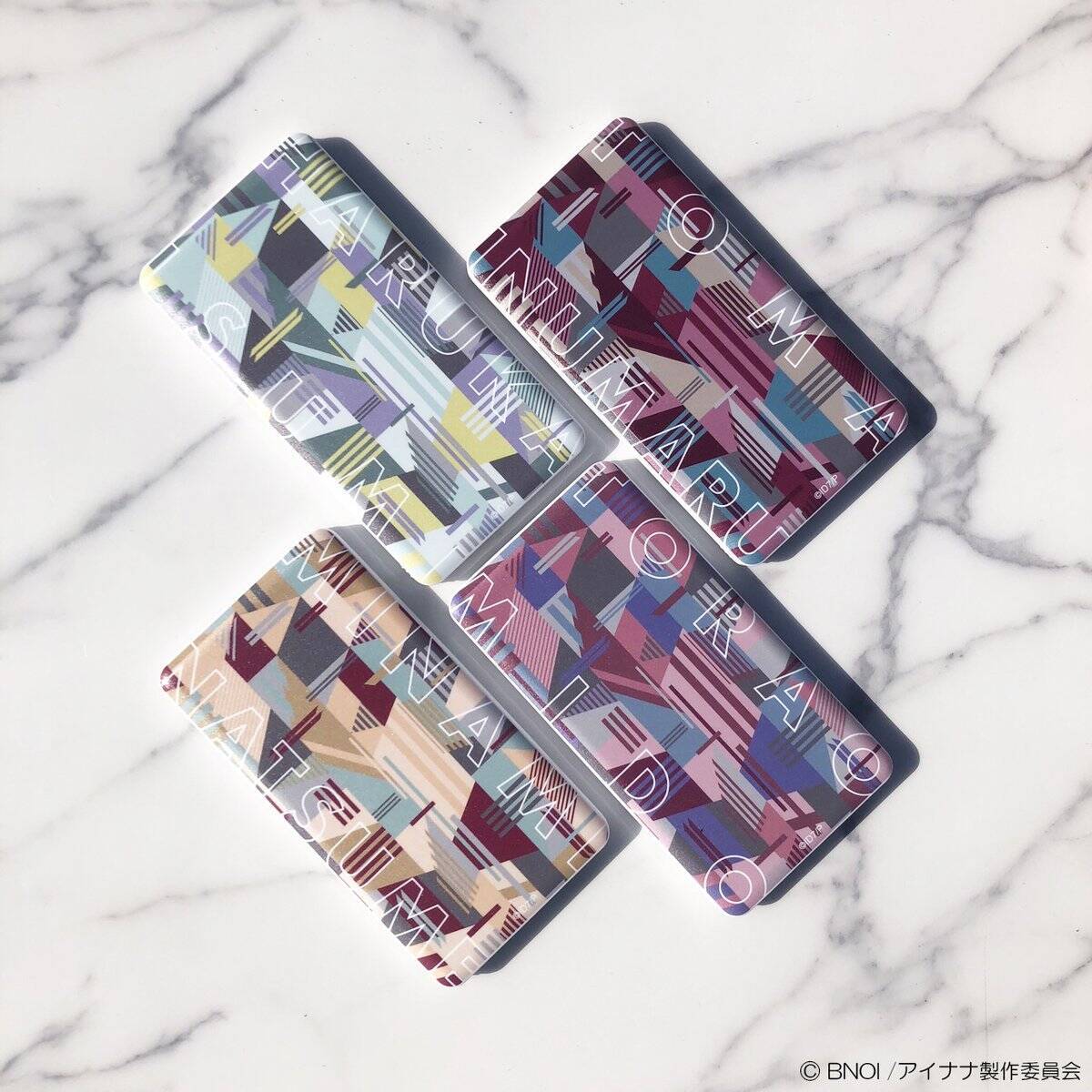 『ナナライ2nd』展覧会グッズが通販に登場！衣装をモチーフとしたアパレルグッズなどがラインナップ