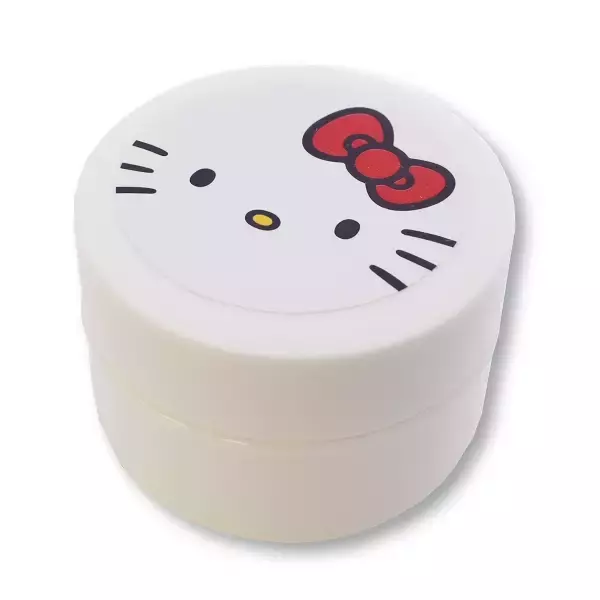 『サンリオ』ハンドクリーム・馬油クリーム登場！手洗いやアルコール消毒後の保湿ケアに