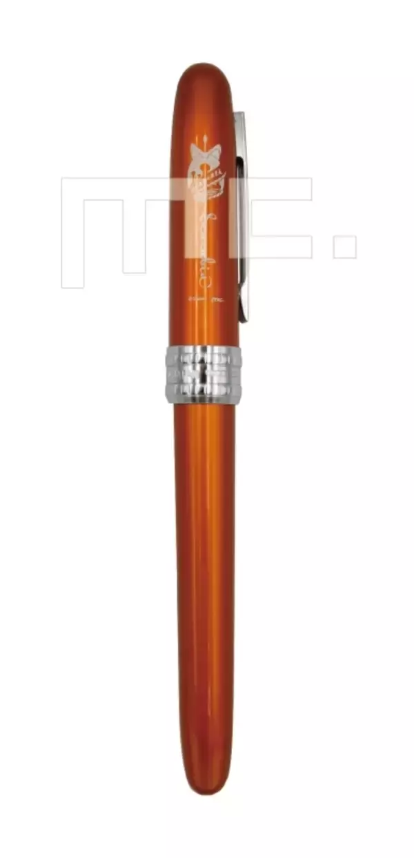 「『ツイステ』各寮モチーフの万年筆登場！イメージカラーに寮章が映えるシンプル＆洗練されたデザイン」の画像