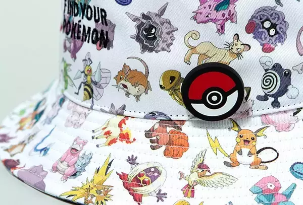 「『ポケモン』ピカチュウの顔を再現したハットが登場！帽子ブランド「CA4LA」コラボアイテムが可愛すぎる」の画像