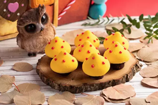 「『サンリオ』デザートビュッフェ「不思議なスイーツの森」開催！マイメロたちとホテルで優雅な秋スイーツを堪能」の画像