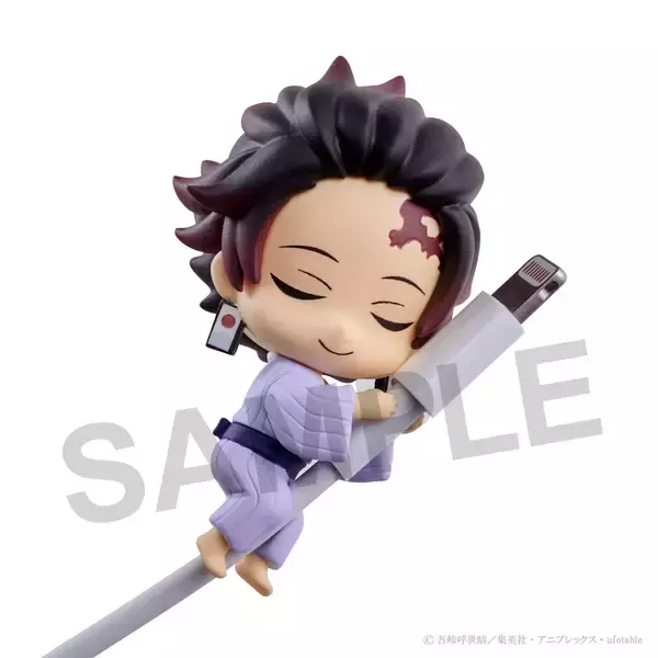 「『鬼滅の刃』カナヲ・玄弥・アオイも登場！充電ケーブルの断線予防をしてくれるフィギュアの新作販売決定」の画像