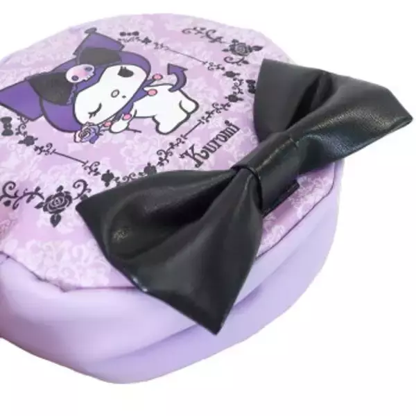 「『サンリオ』シナモロール&クロミのコスメポーチが登場！レースアップやリボンが可愛い全6種」の画像