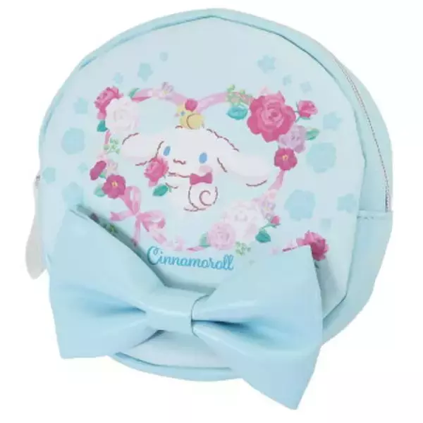 「『サンリオ』シナモロール&クロミのコスメポーチが登場！レースアップやリボンが可愛い全6種」の画像