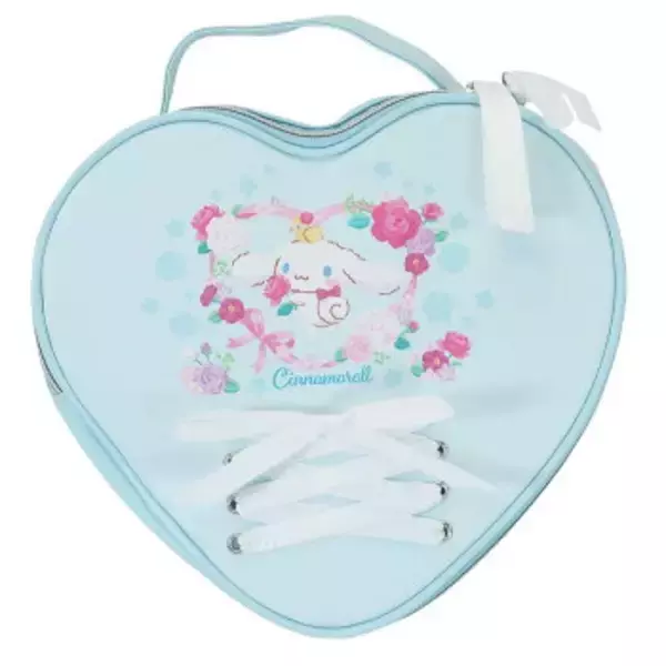 『サンリオ』シナモロール&クロミのコスメポーチが登場！レースアップやリボンが可愛い全6種