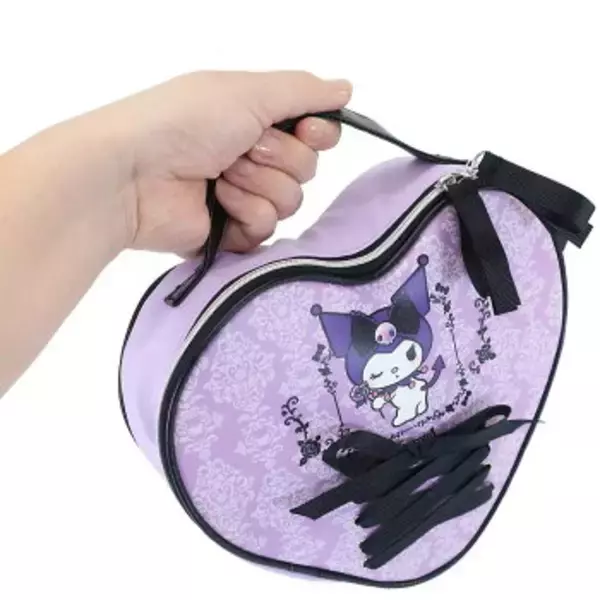 「『サンリオ』シナモロール&クロミのコスメポーチが登場！レースアップやリボンが可愛い全6種」の画像