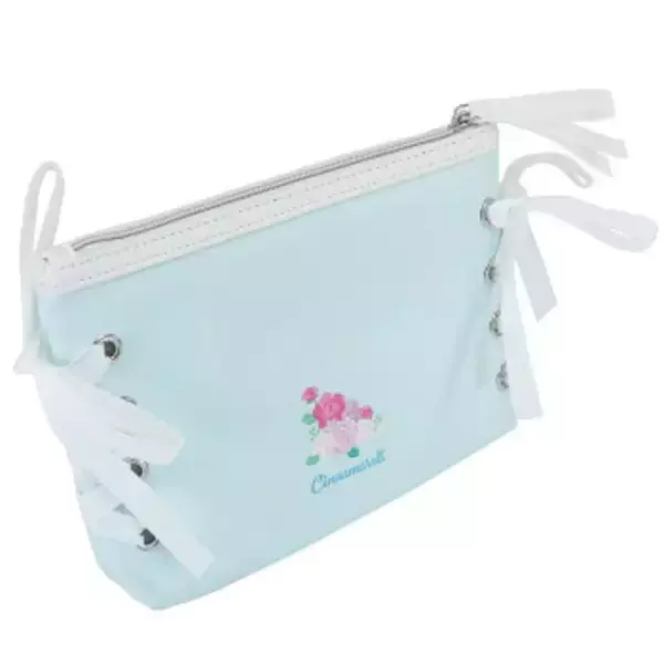 「『サンリオ』シナモロール&クロミのコスメポーチが登場！レースアップやリボンが可愛い全6種」の画像