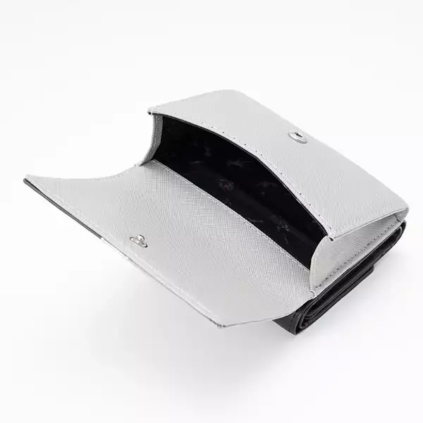 「『第五人格』調香師、傭兵、探鉱者、リッパー、血の女王がモチーフ！腕時計、バッグ、財布の豪華15アイテムが登場」の画像