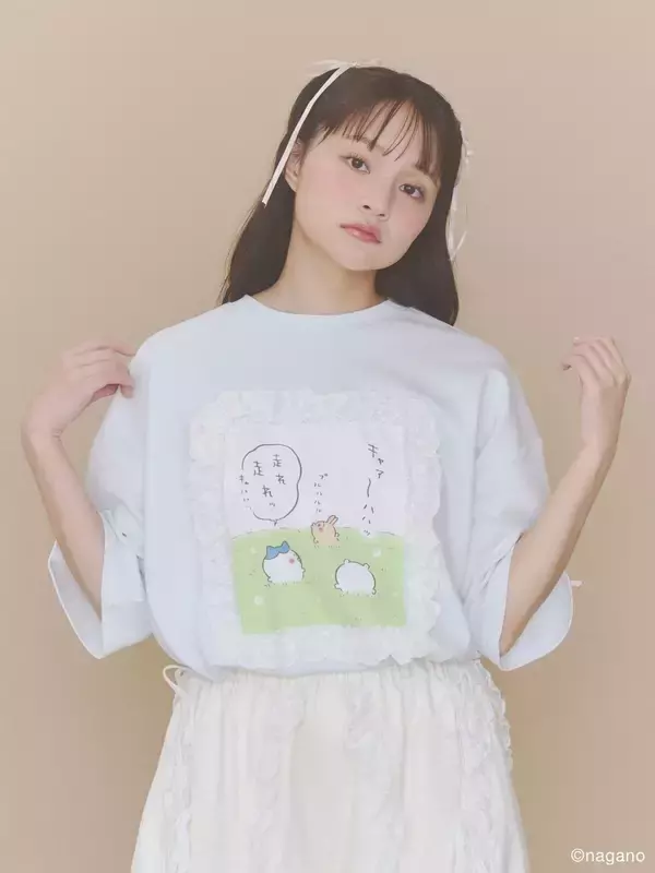 「『ちいかわ』×merry jennyコラボが7月15日発売！ちいかわ達の立体マスコット付きリボントート＆ゆめかわTeeが登場」の画像