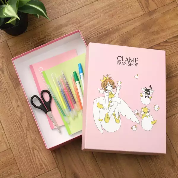 「「CLAMP FANS SHOP」が4月1日にグランドオープン！さくらちゃん着せ替えぬいぐるみや満月モチーフの原作グッズが続々登場」の画像