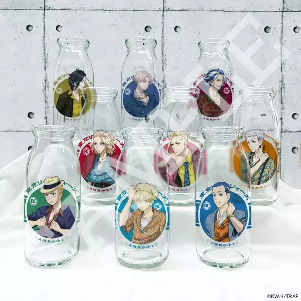 「「東リベ×文房具カフェ」6月1日よりコラボ開催！レトロファッションの描き下ろしに「良すぎる」」の画像