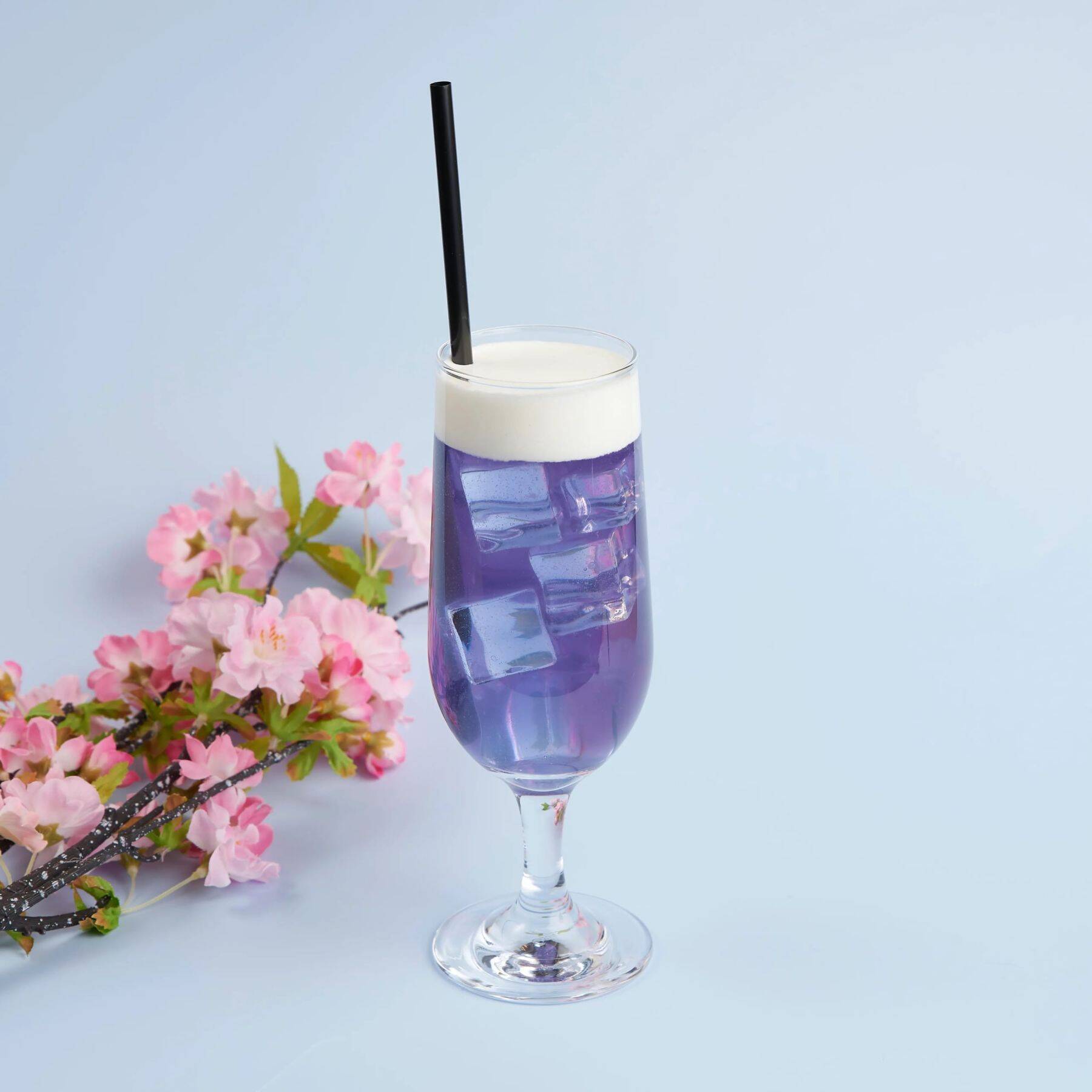 『薬屋のひとりごと』× and GALLERYコラボカフェが4月4日より全国4都市で開催決定！猫猫と壬氏が花に囲まれた美しいビジュアル公開