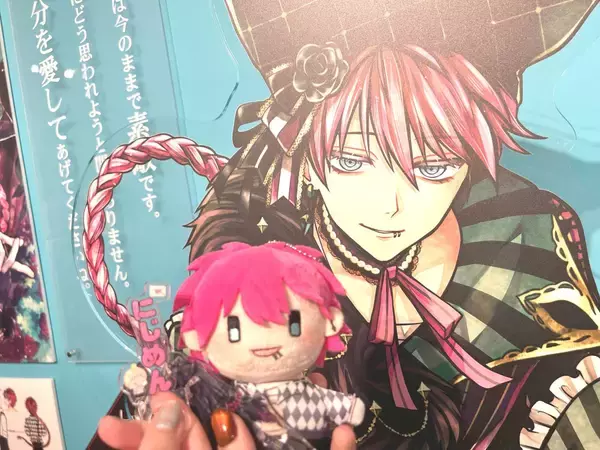 「「あくねこ展」に行ってきた感想！執事の特大アクリルスタンド・家具・衣装が良すぎた」の画像