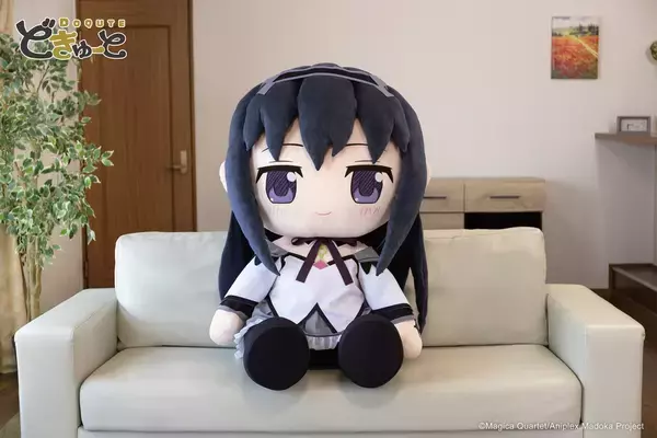 「まどか＆ほむらが高さ約100cmに!!! 『まどマギ』超特大ぬいぐるみが8月28日予約開始」の画像