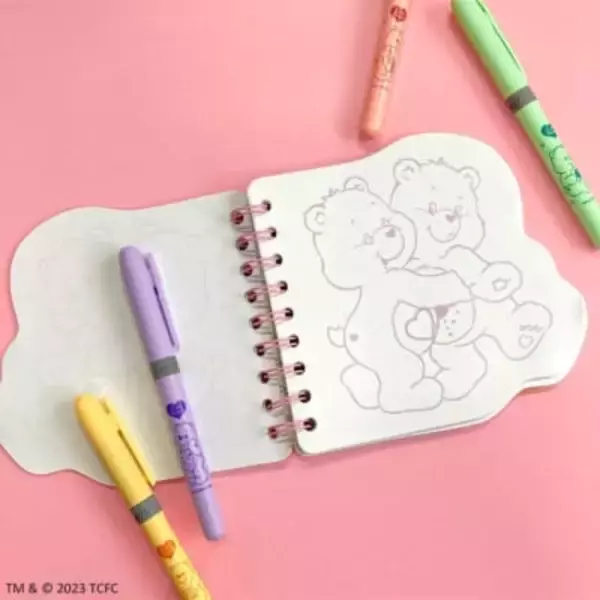 「推しカラーで選べるケアベア™がサンキューマートとコラボ！限定グッズが10月中旬より販売」の画像