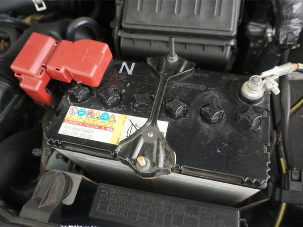 気温が高いときは要注意 あなたの車 バッテリーは大丈夫 Let S Go 車界科見学 17年9月1日 エキサイトニュース