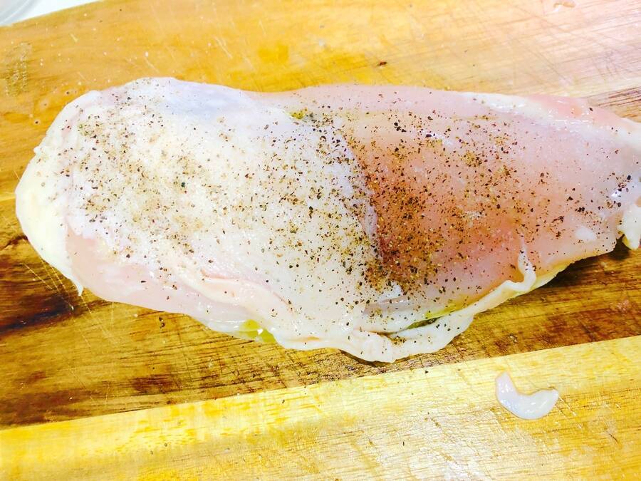 【レシピ】糖質制限ダイエッターにもオススメ「バジルモッツァレラチキン」