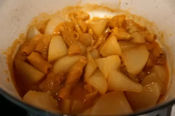 「【レシピ】下処理の必要一切なし！速攻作れる「時短モツ煮込み」」の画像