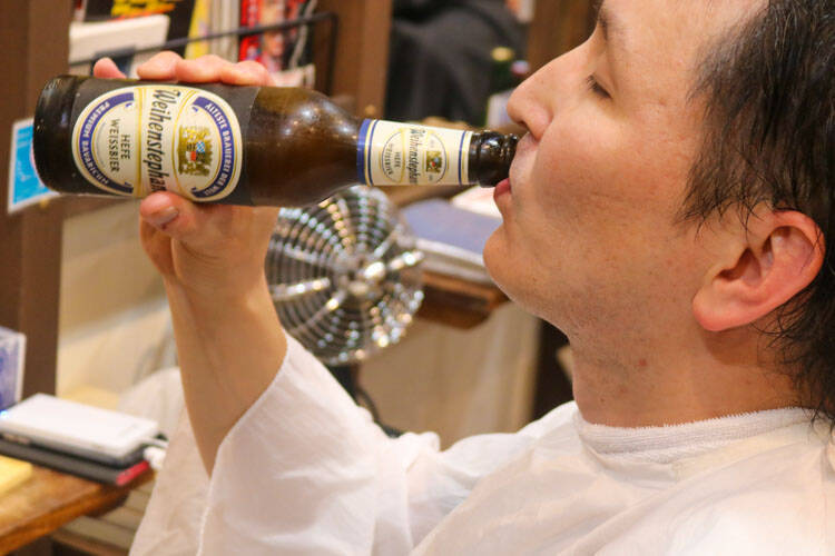 美容室でビールが飲める ちょっと変わったおかしな美容室 T Luck に行ってきた 19年7月30日 エキサイトニュース