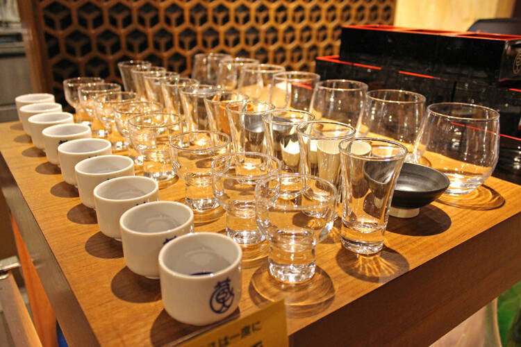 時間無制限で150種類のお酒飲み比べし放題 Kurand Sake Market 秋葉原店 を最高に楽しむ 裏ワザ を聞いてきた 19年8月28日 エキサイトニュース