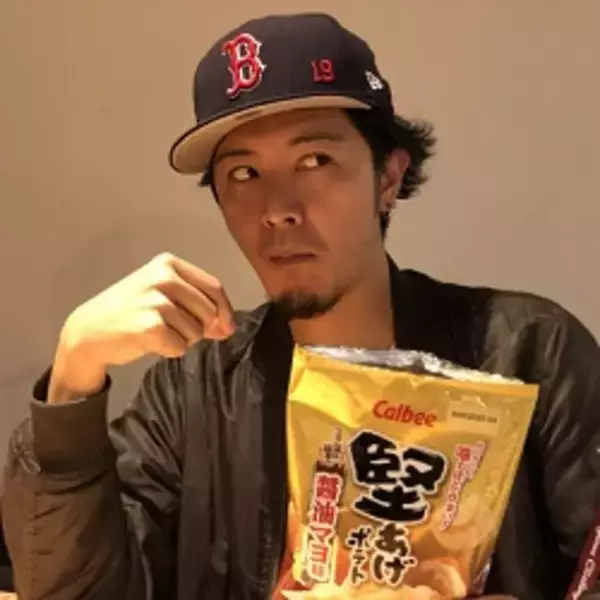 「【レビュー】「堅あげポテト　醤油マヨ味」に〇〇をトッピングしたらメチャ美味だった」の画像