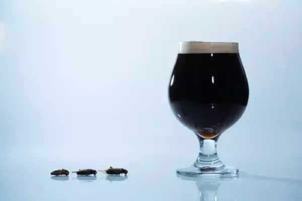 これは気になりすぎる！コオロギが原料の「コオロギビール / Cricket Dark Ale」誕生