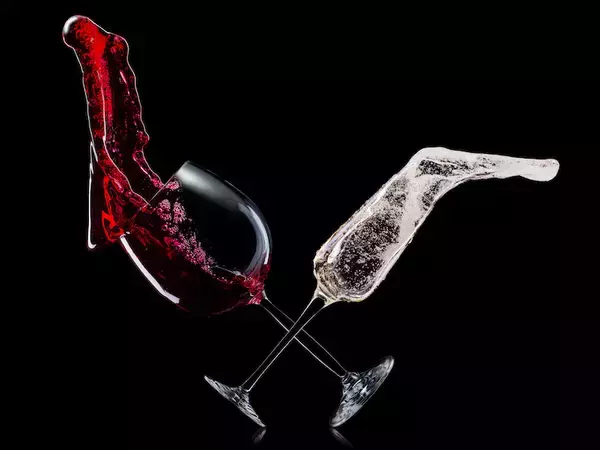 「ワインベースのカクテル「キール」とは？美味しい飲み方や作り方徹底解説」の画像