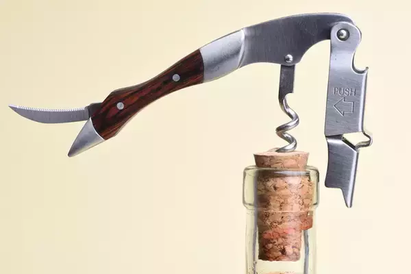 「知らないとおいしさが台無し！？ワイン、日本酒…ベストなお酒の保管方法」の画像