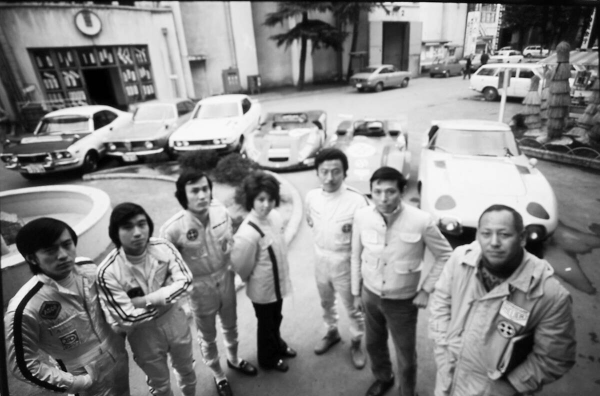 ボンドガールに代わり カツラを被って00gtオープンを運転 レーシング ドライバー大坪 引退の顛末 Vol 2 年5月1日 エキサイトニュース 3 3