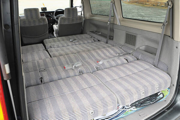 約25年モノのフラットシート 平成ミニバン白書 2 3 両親も懐かしんでくれています 歳という若さのオーナー 初代 ホンダ ステップワゴン ｇ 回転対座シート Vol 3 年8月4日 エキサイトニュース