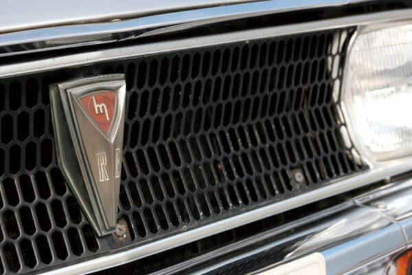 こちらは70万円 148万円のコスモスポーツと同じ10aを搭載 マツダがre車普及の勝負をかけて世に送り出した俊足クーペ 1971年式マツダ ファミリア プレスト ロータリークーペ Vol 1 年9月15日 エキサイトニュース