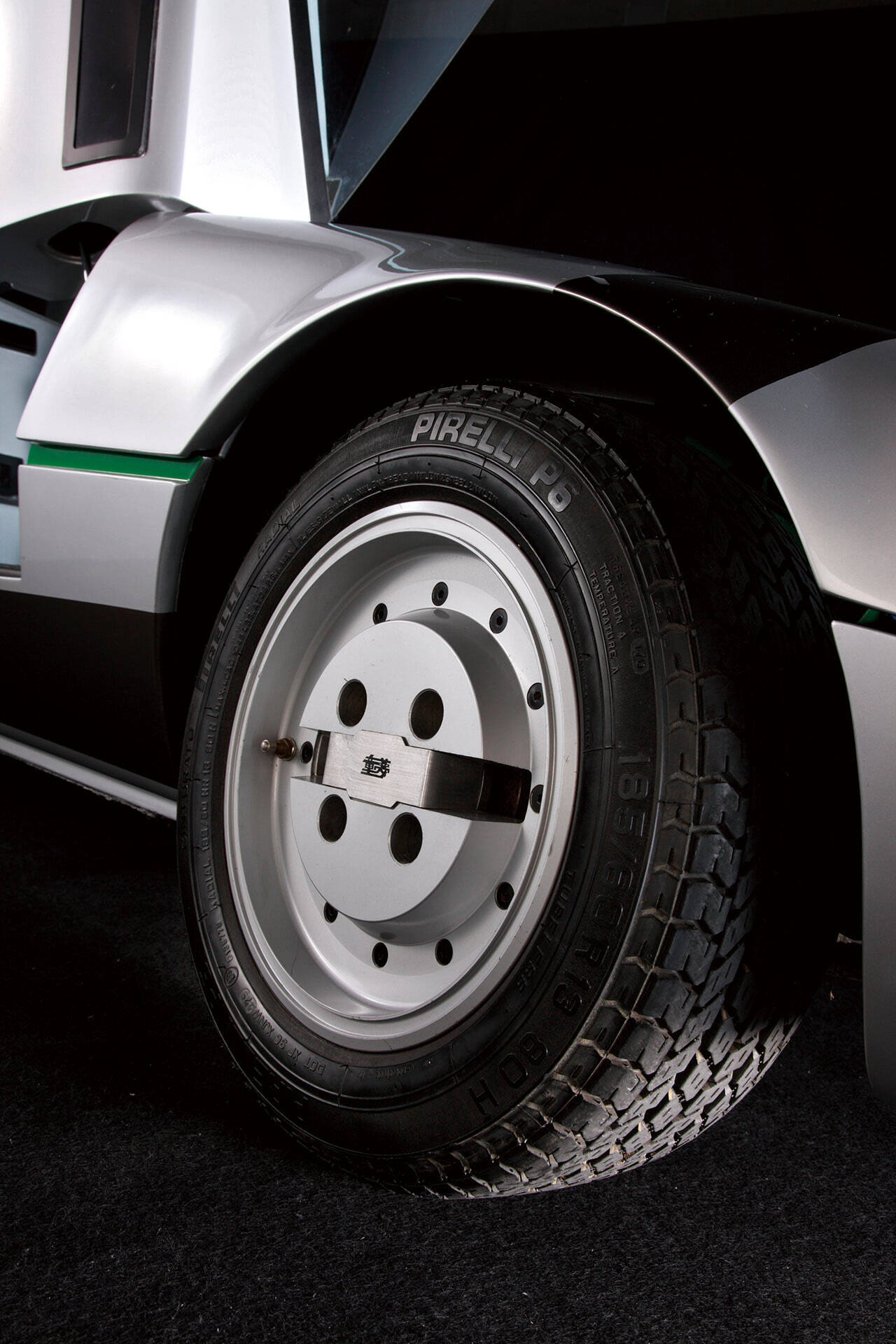 日本車なの リトラでガルウイング全高980mm エンジンはl型6気筒縦置き 幻の和製スーパーカー 童夢 零 Vol 1 年3月21日 エキサイトニュース 2 2