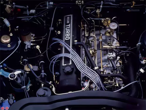 【DOHC VS ターボ！】1980年代。トヨタと日産が競い合ってエンジン開発をしていた時代｜ハチマル・テクノロジー