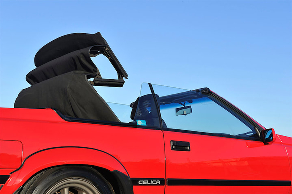 ソアラのエンブレムは 羽の生えたライオン 1990年式 トヨタ ソアラ 3 0gtリミテッド Vol 2 バブルでgo 21年2月12日 エキサイトニュース