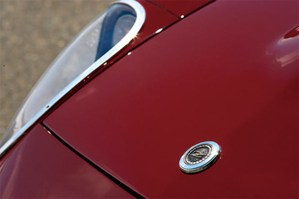 現代に蘇った240ZGのグランプリマルーン。魅力的な初代Zのボディカラーのすべて｜ フェアレディZの気概