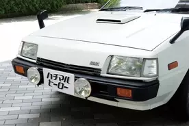 F1と同じメカニズムを採用する高性能セダンを模索し登場した異色の空冷ff 1972年式 ホンダ 1300 クーペgt Vol 1 全日本保護指定旧車協会 21年5月25日 エキサイトニュース 2 2