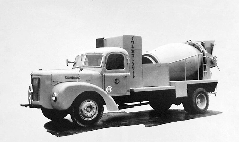 道路作りに欠かせない 生コンを運ぶ国産ミキサー車 の第一号は1952年に登場 クルマとともに歴史の第一歩を歩み始めた物や事柄を追う 2020年1月10日 エキサイトニュース 2 5