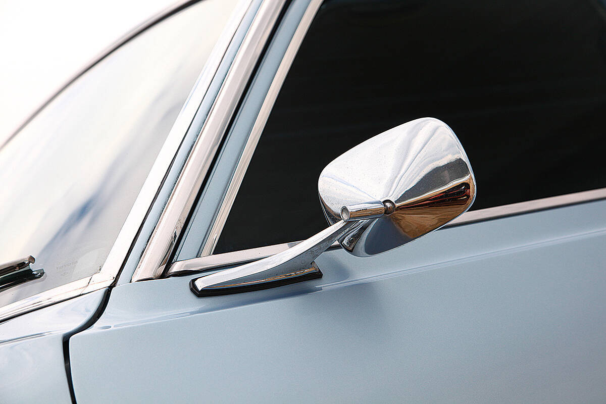 実は相当に速いんです 中身入れ替え スワップ チューンのオールド クラウン 快適旧車カスタム 74年式クラウン スーパーサルーン Vol 1 年4月18日 エキサイトニュース