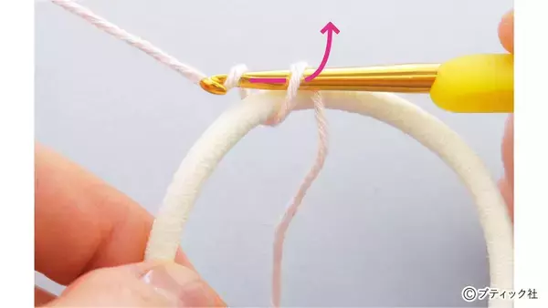 「かぎ針編みの「シュシュ」の作り方」の画像