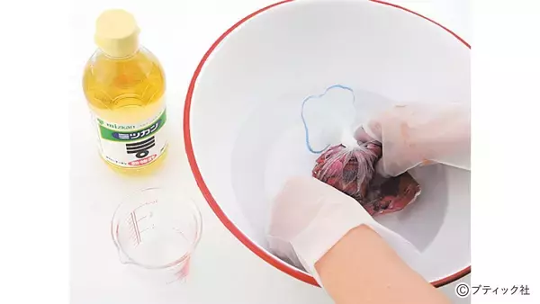 「「バラの花びらで染める」やり方を解説」の画像