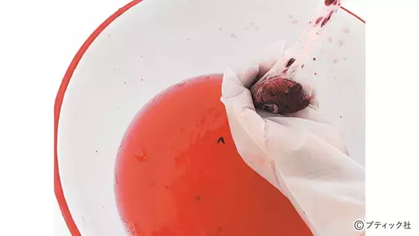 「「バラの花びらで染める」やり方を解説」の画像