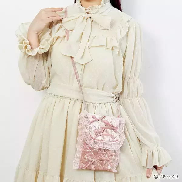 「「ベロアリボンのスマホポシェット」の作り方」の画像