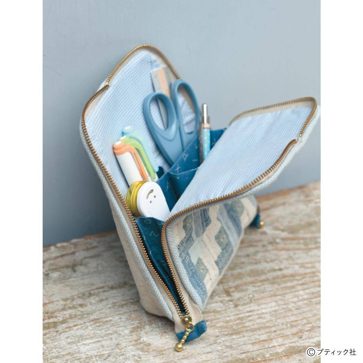 ペンケースにもなる「スタンド型ポーチ」の作り方