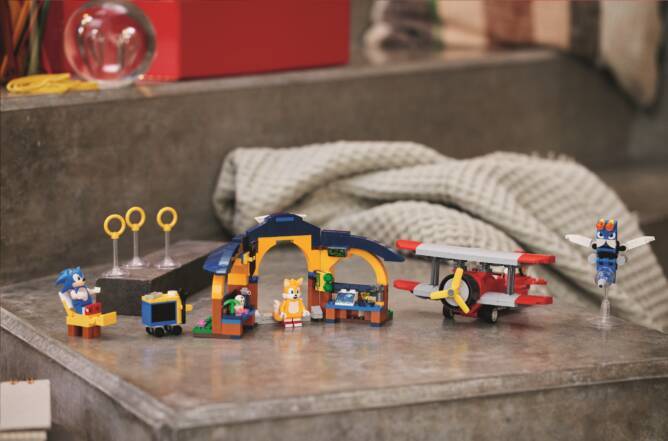 『ソニック』の一回転ループにも挑戦できるレゴとのコラボ商品4種が国内でも8月1日に発売決定。キャラクター入りの球を打ち出すコースの走破やオリジナルコースの製作を楽しめる