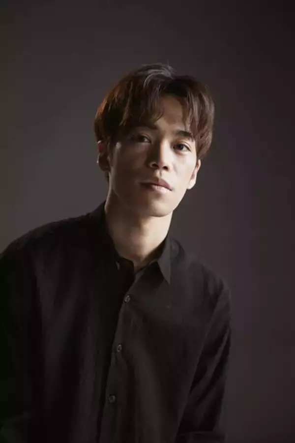 「小野賢章が一人二役で猫役に初挑戦！「スマニューと小野賢章のほっこり NEWS」公開！メイキング＆コメントも「（一人）5役ぐらいならいけそう」」の画像