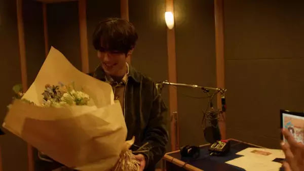 「小野賢章が一人二役で猫役に初挑戦！「スマニューと小野賢章のほっこり NEWS」公開！メイキング＆コメントも「（一人）5役ぐらいならいけそう」」の画像