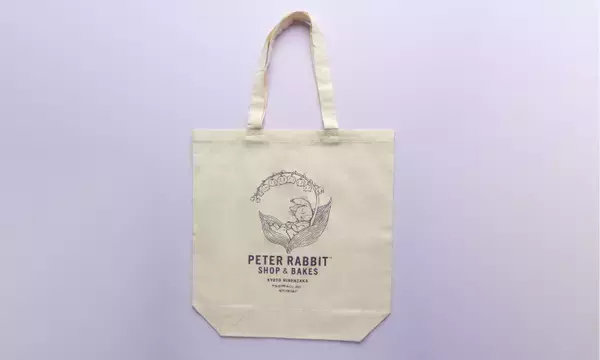 「京都に『ピーターラビット』新ショップがオープン！店舗限定のグッズも多数登場！手作り焼き菓子やドリンクのイートインコーナーも」の画像